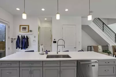 268 N Neruda Avenue, Columbus, OH 43201 - Photo 22
