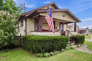 1006 Pershing Rd, Zanesville, OH 43701 - Photo 2