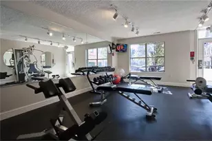 23 W Lincoln St, Columbus, OH 43215 - Photo 24