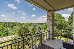 5735 Newbank Cir, Dublin, OH 43017 - Photo 1