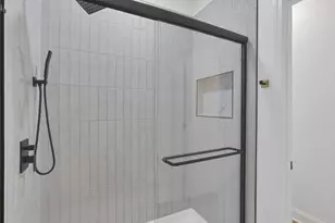901 Miller Ave, Columbus, OH 43206 - Photo 72