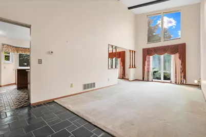 3350 Sycamore Knoll Drive, Columbus, OH 43219 - Photo 8