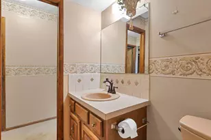 3350 Sycamore Knoll Dr, Columbus, OH 43219 - Photo 46