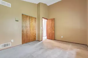 3350 Sycamore Knoll Dr, Columbus, OH 43219 - Photo 36