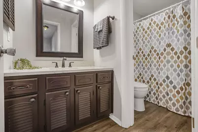 2818 Avati Drive #H4, Columbus, OH 43207 - Photo 18