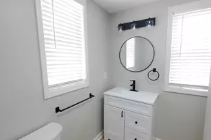 33 S Cypress Ave, Columbus, OH 43222 - Photo 8