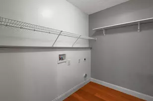 299 Iris Trail Dr, Galloway, OH 43119 - Photo 12
