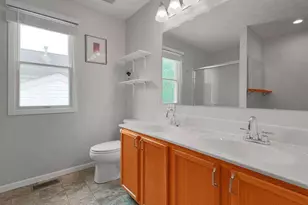 299 Iris Trail Dr, Galloway, OH 43119 - Photo 16
