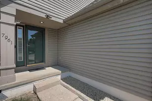 7961 Pinehill Rd, Lewis Center, OH 43035 - Photo 4