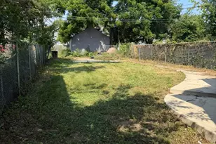 559 S Burgess Ave, Columbus, OH 43204 - Photo 4