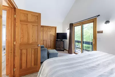 26060 Wildcat Hollow Road, Rockbridge, OH 43149 - Photo 34