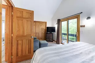 26060 Wildcat Hollow Rd, Rockbridge, OH 43149 - Photo 34
