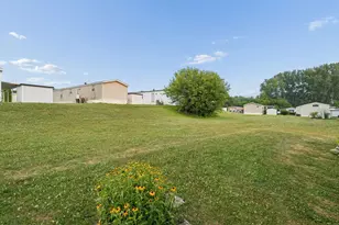 375 Chambersburg Rd, Columbus, OH 43207 - Photo 26