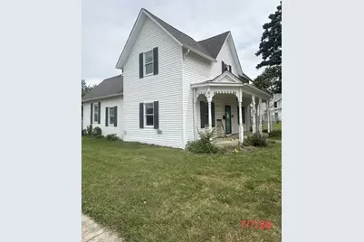 121 W Center Street, London, OH 43140 - Photo 1