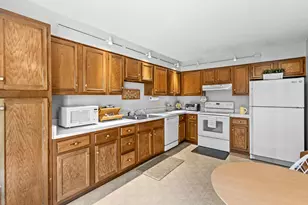 120 St Julien St, Worthington, OH 43085 - Photo 12