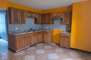 315 S Shaffer St, Springfield, OH 45506 - Photo 2