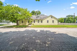 832 Pershing Dr, Circleville, OH 43113 - Photo 4