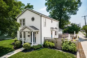 27 E South St, Worthington, OH 43085 - Photo 2