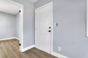 1282 Joyce Ave, Columbus, OH 43219 - Photo 4