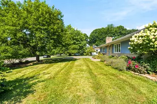 278 E Cooke Rd, Columbus, OH 43214 - Photo 4
