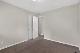 858 W Stephen Dr W, Columbus, OH 43204 - Photo 26