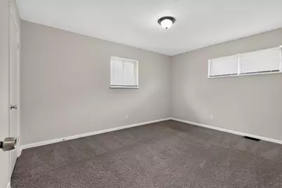 858 W Stephen Drive W, Columbus, OH 43204 - Photo 22