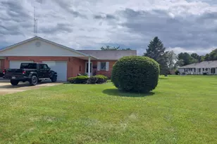 112 Erin Ct, Hillsboro, OH 45133 - Photo 1