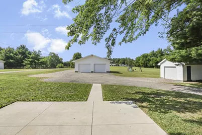 8073 Stout Road, Circleville, OH 43113 - Photo 34