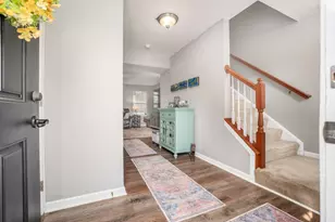 304 Evergreen Cir, Pickerington, OH 43147 - Photo 2