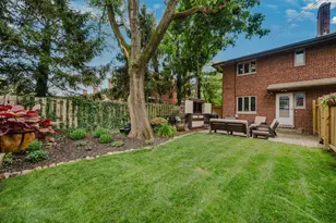 1966 Northwest Blvd, Columbus, OH 43212 - Photo 2