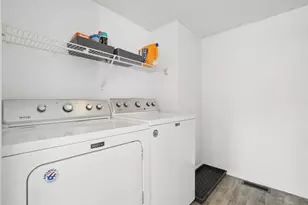 1540 Whitcombe Way, Columbus, OH 43228 - Photo 20