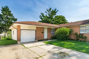 2120-2122 Jewett Dr, Columbus, OH 43229 - Photo 2