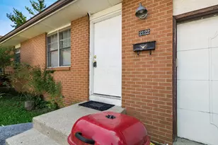 2120-2122 Jewett Dr, Columbus, OH 43229 - Photo 32