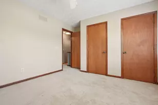 552 Indian Summer Dr, Columbus, OH 43214 - Photo 24