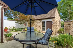 1691 Arlingate Dr N, Upper Arlington, OH 43220 - Photo 8