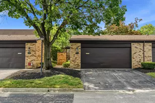 1691 Arlingate Dr N, Upper Arlington, OH 43220 - Photo 2