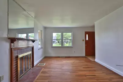 177 E Royal Forest Boulevard, Columbus, OH 43214 - Photo 8