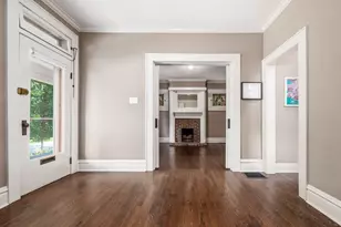 176 E Kelso Rd, Columbus, OH 43202 - Photo 10
