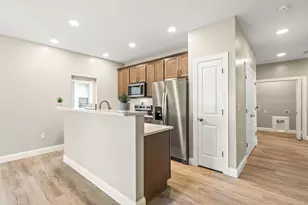 1613 Kohr Pl, Columbus, OH 43211 - Photo 32
