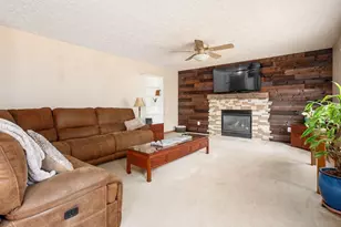 1360 Great Hunter Dr, Grove City, OH 43123 - Photo 10