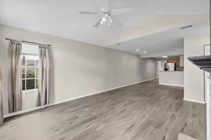2227 Ravine Woods Dr, Grove City, OH 43123 - Photo 10