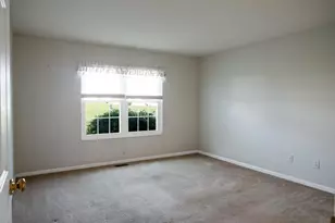 11926 Sandpiper Ln, Pickerington, OH 43147 - Photo 4
