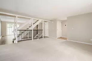1679 St Albans Ct, Columbus, OH 43220 - Photo 8