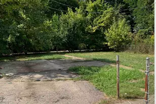 2237 Parkwood Ave, Columbus, OH 43211 - Photo 2