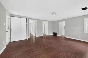 1678 Dewberry Rd, Columbus, OH 43207 - Photo 12