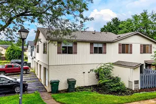 2519 Burgandy Ln, Columbus, OH 43232 - Photo 2