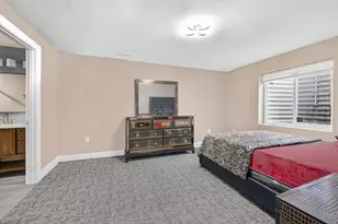 2444 Kilbourne Ave, Columbus, OH 43229 - Photo 24