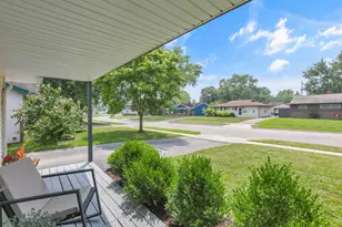 4348 Maplegrove Dr, Grove City, OH 43123 - Photo 4