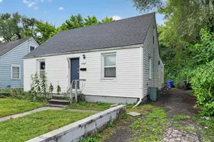 1927 Gault St, Columbus, OH 43205 - Photo 2