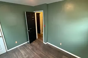 4006 Halsey, Columbus, OH 43228 - Photo 6
